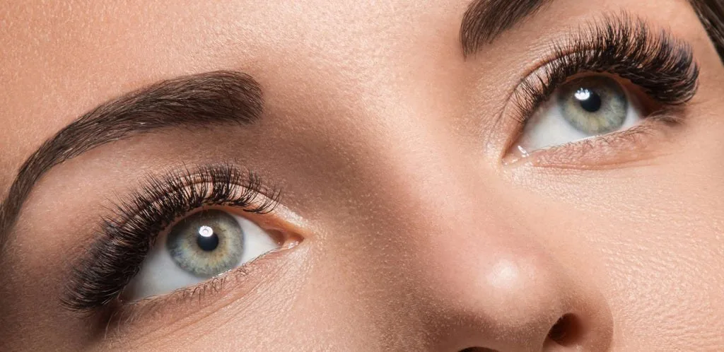 Downturned Eyes eye shape reference photo