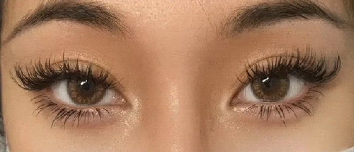 Round Eyes eye shape reference photo